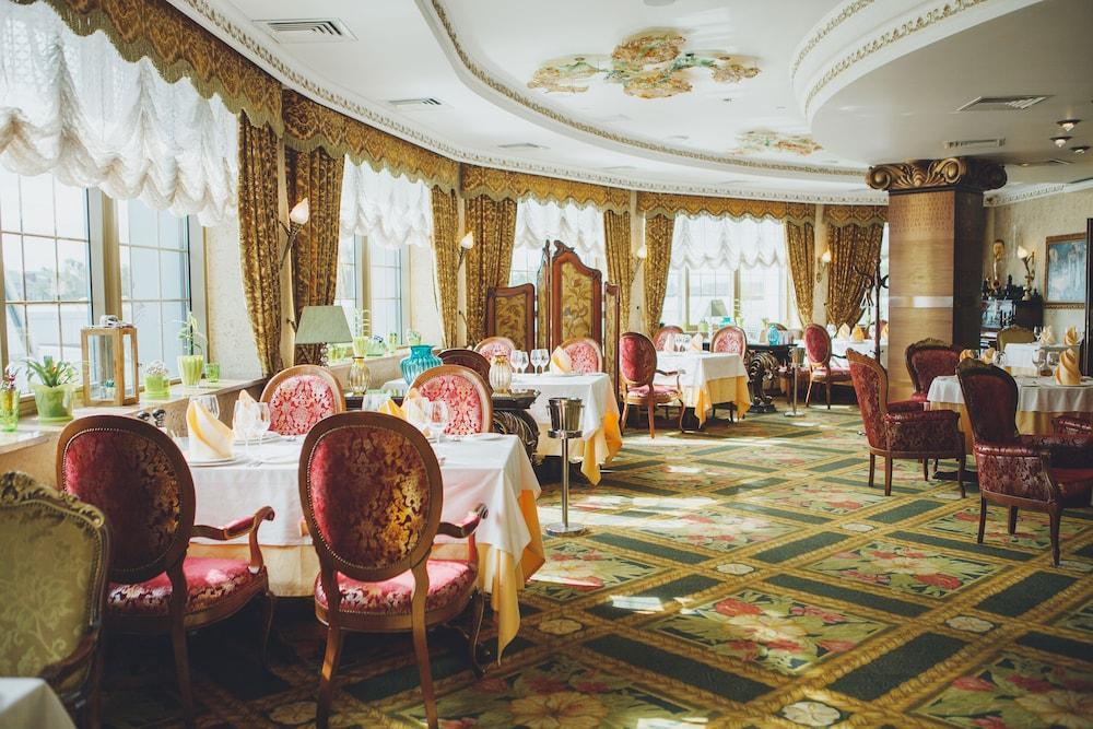 Grand Hotel Vidgof Tjeljabinsk Exteriör bild